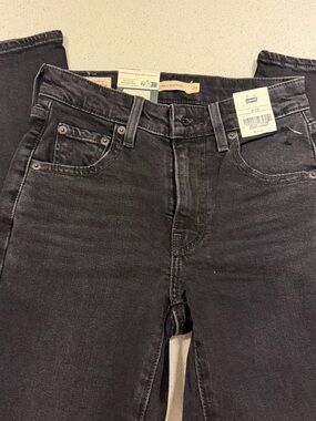 Levi's Slim Straight Black Jeans